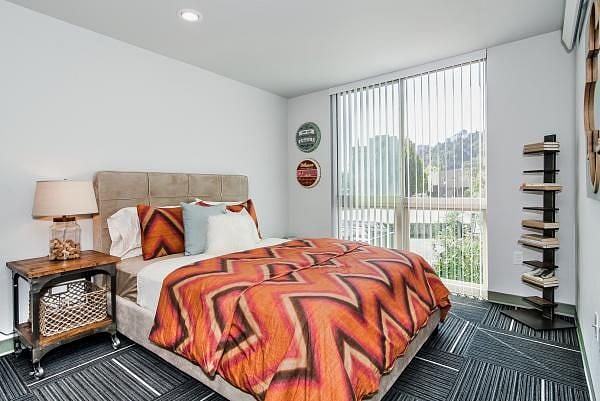 Furnished Finder property 574200_1 photo 7