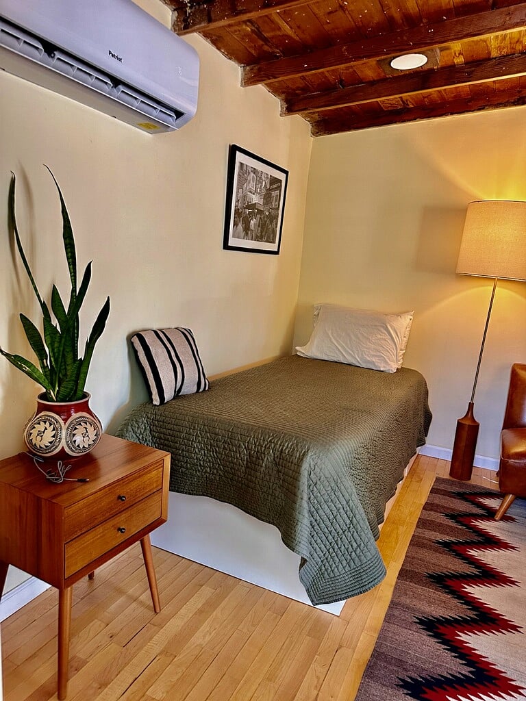 Furnished Finder property 574255_1 photo 12