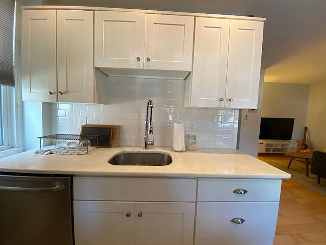 Furnished Finder property 574342_1 photo 3