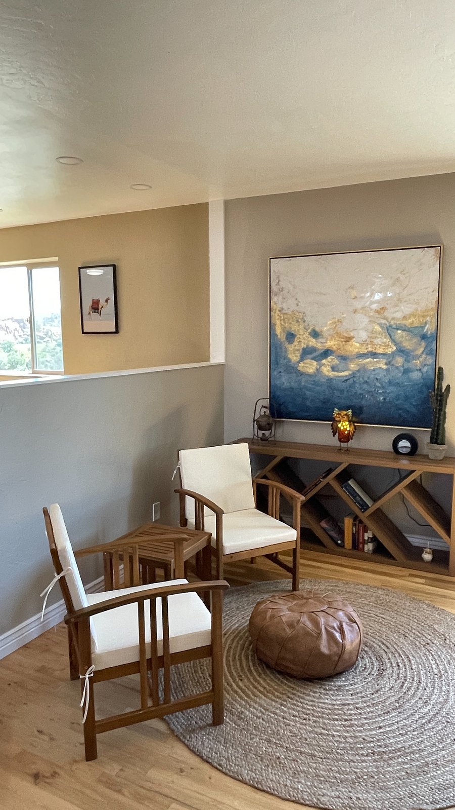 sitting area