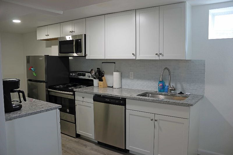 Furnished Finder property 574395_1 photo 3