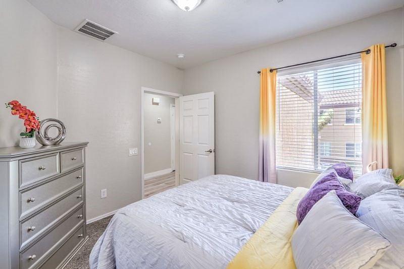 Furnished Finder property 574465_1 photo 16