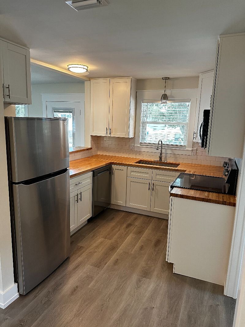 Furnished Finder property 574469_1 photo 8