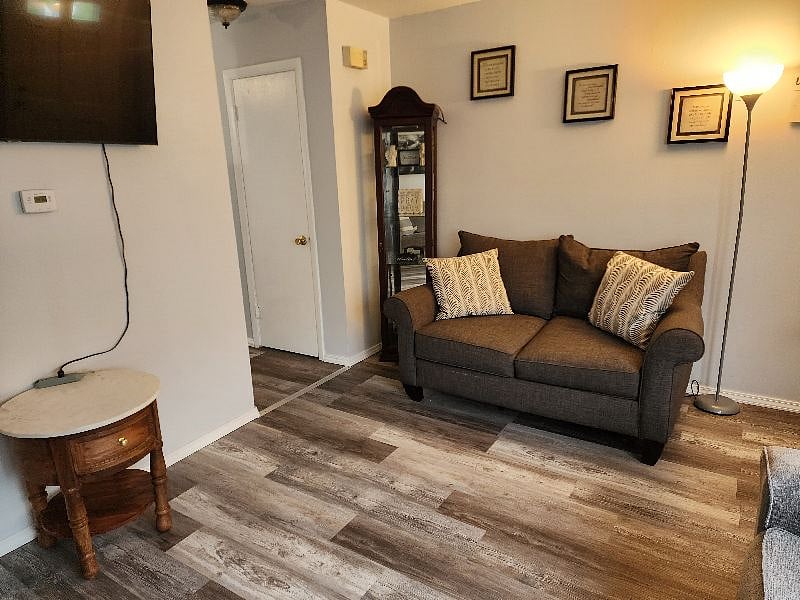 Furnished Finder property 574614_1 photo 6