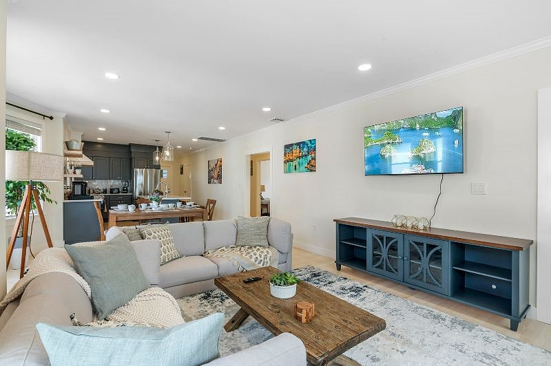 Furnished Finder property 574619_1 photo 16