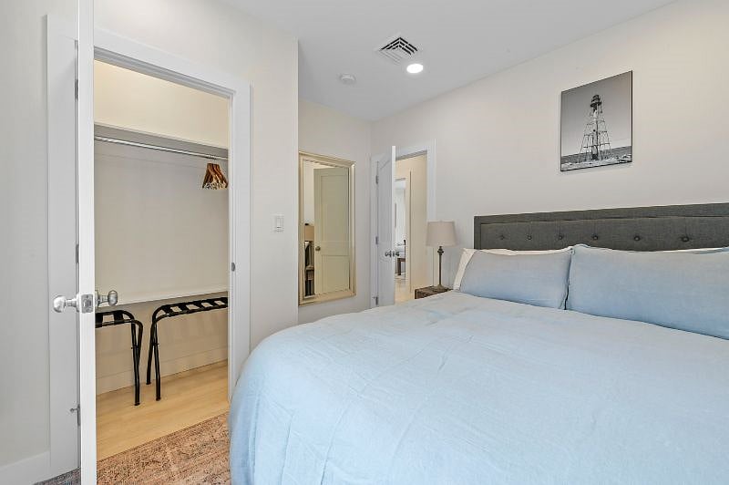 Furnished Finder property 574619_1 photo 32
