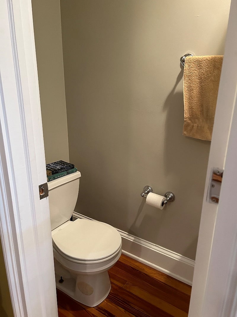 1st floor half bathroom 
