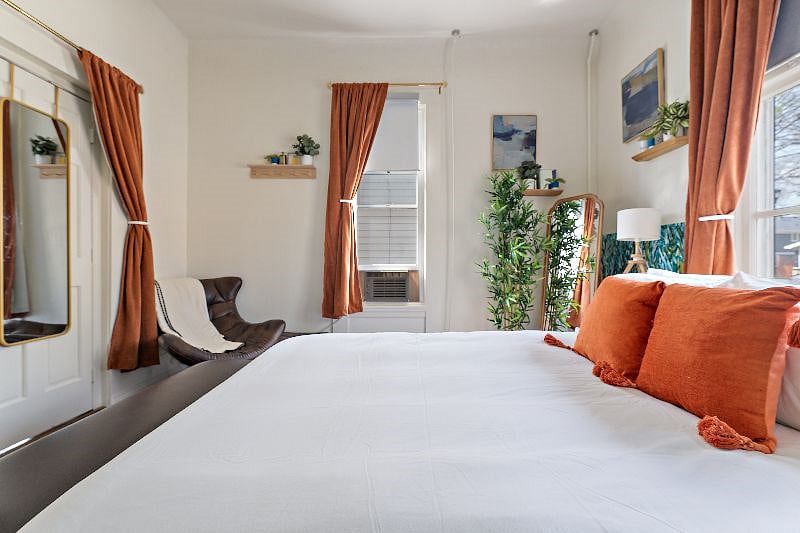 Dedicated AC unit, fan, and air purifier in your room makes your stay comfortable and safe. Multiple mirrors help you look your best no matter the occasion.