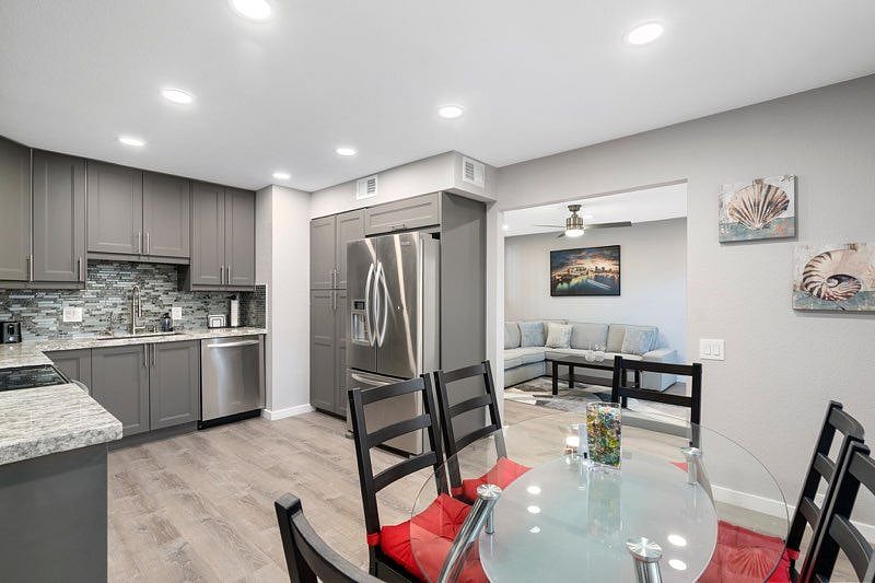 Furnished Finder property 574686_1 photo 13