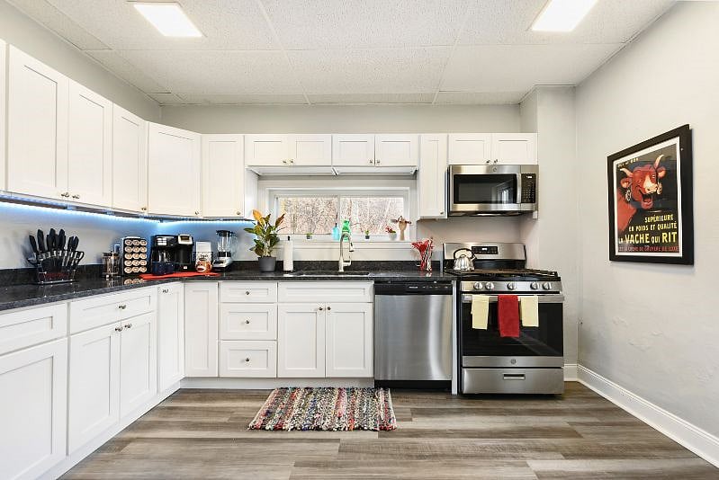 Furnished Finder property 574726_1 photo 3