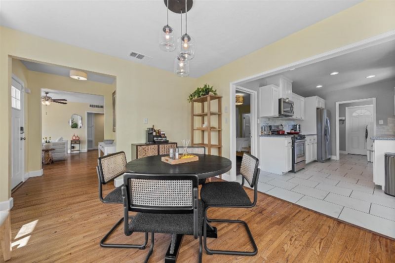 Furnished Finder property 574786_1 photo 13