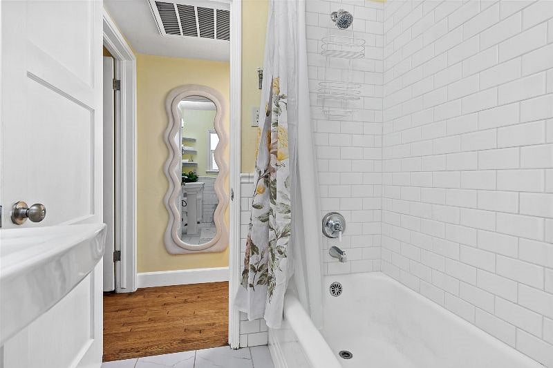 Furnished Finder property 574786_1 photo 33