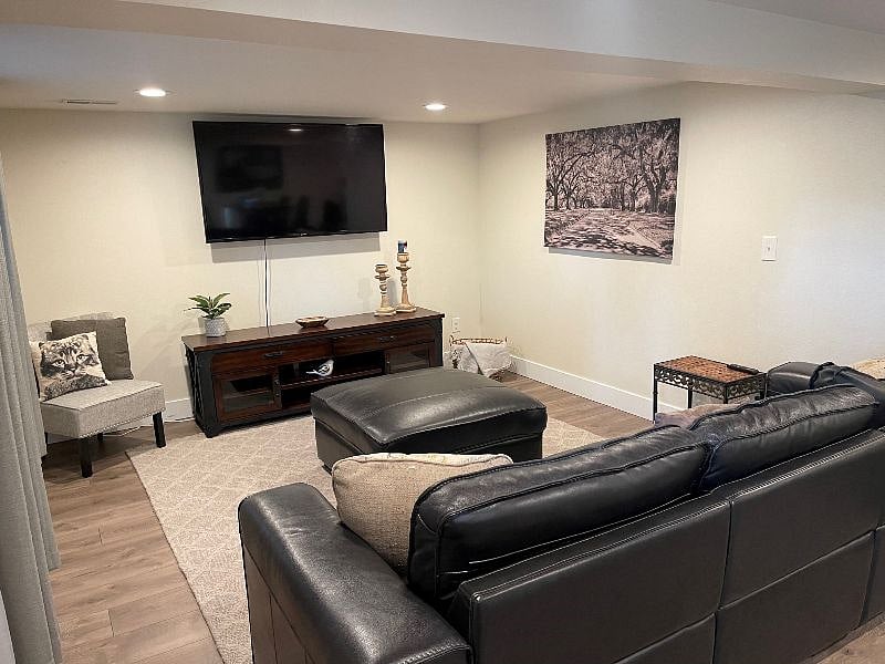 Furnished Finder property 574878_1 photo 9