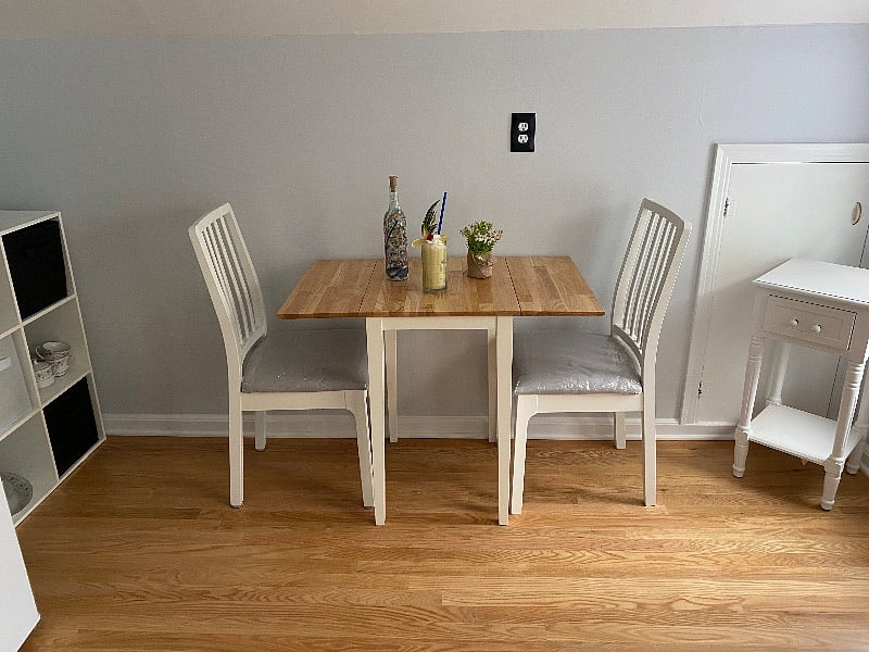 Breakfast Nook table & chairs