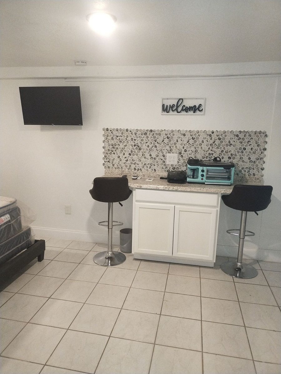 Furnished Finder property 574974_2 photo 8