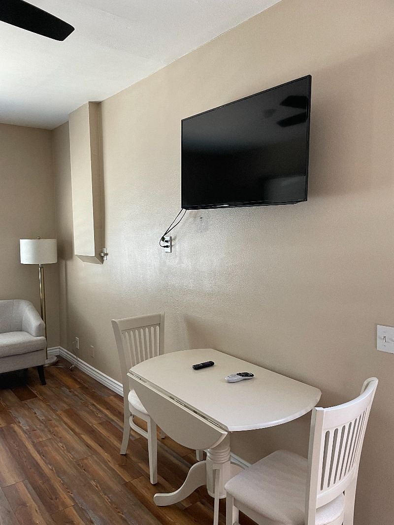 Furnished Finder property 574980_1 photo 3