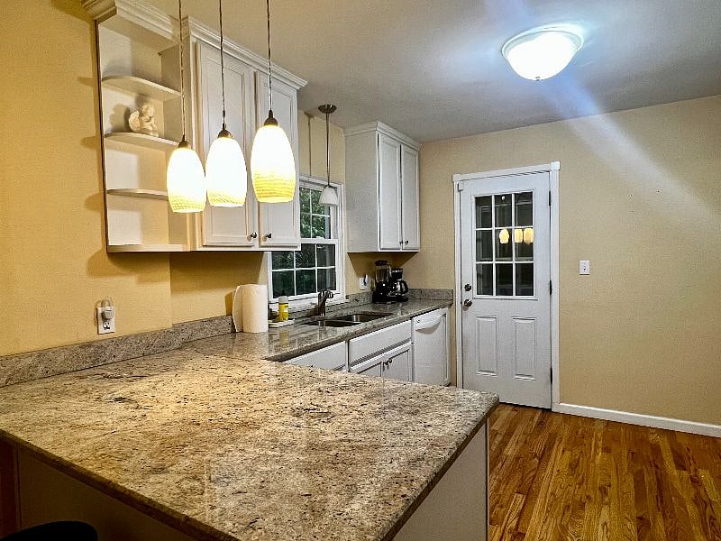 Furnished Finder property 575016_1 photo 5