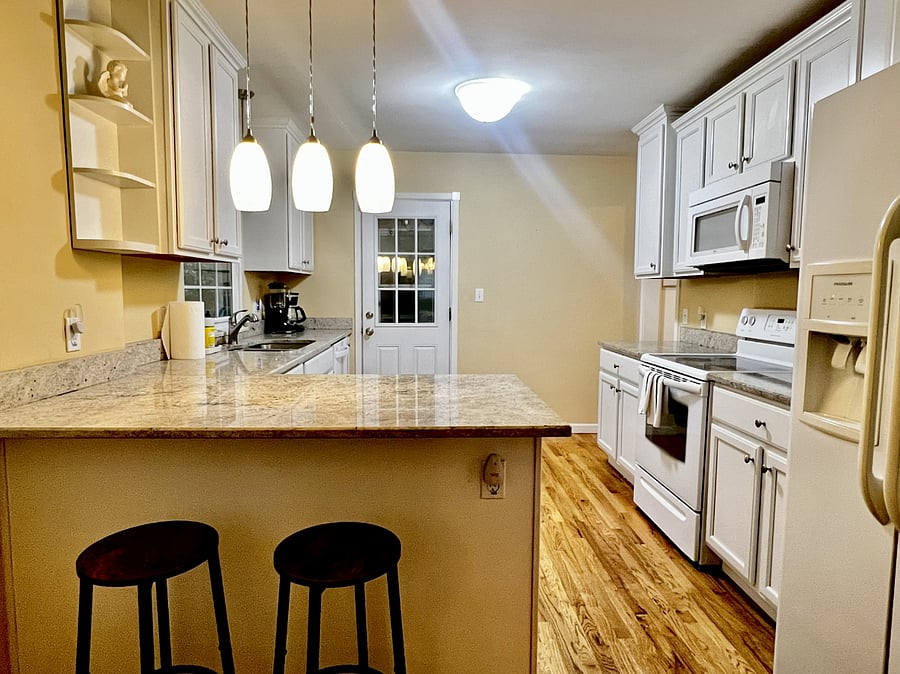 Furnished Finder property 575016_4 photo 3