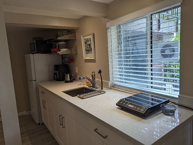 Furnished Finder property 575055_1 photo 12