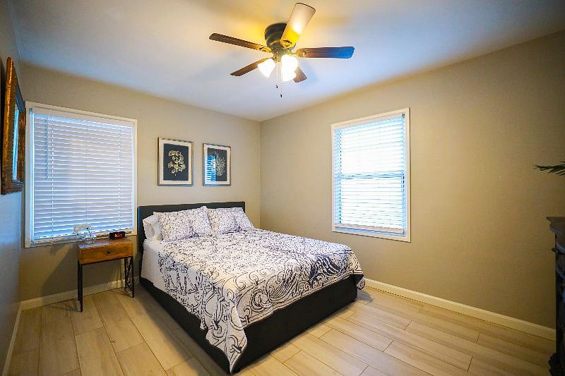 Queen size bed