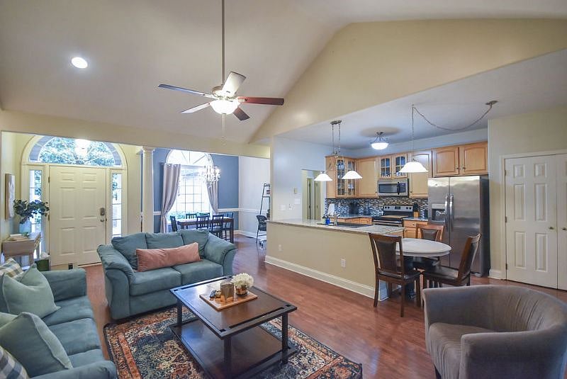 Furnished Finder property 575090_1 photo 5