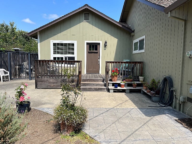 Furnished Finder property 575093_1 photo 1