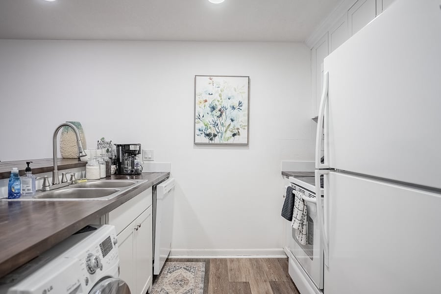Furnished Finder property 575097_1 photo 21