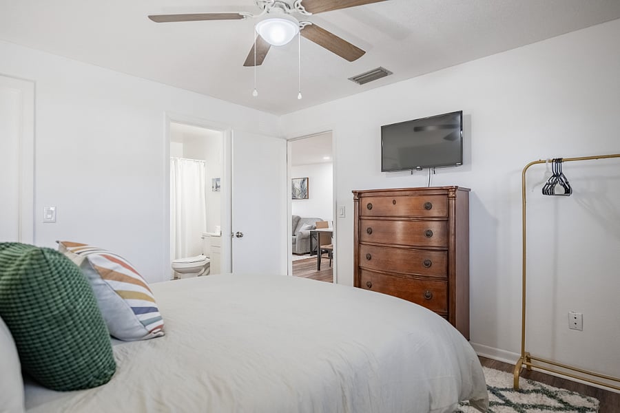 Furnished Finder property 575097_1 photo 3