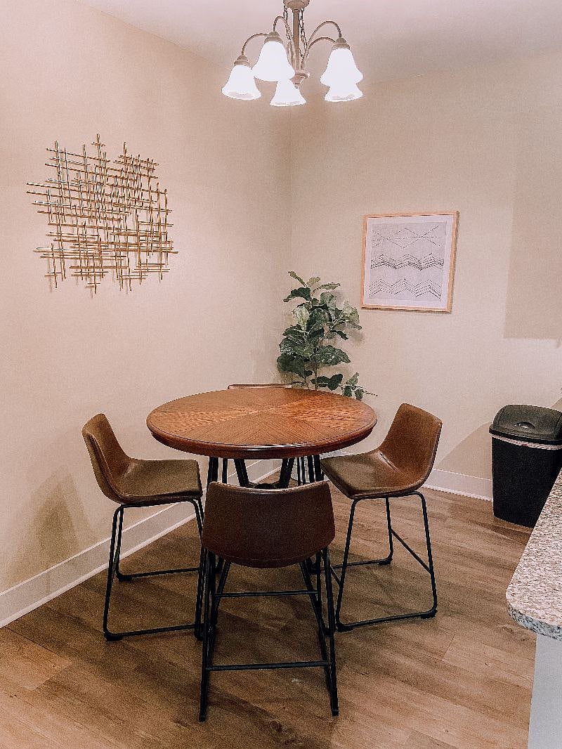 Furnished Finder property 575105_1 photo 2