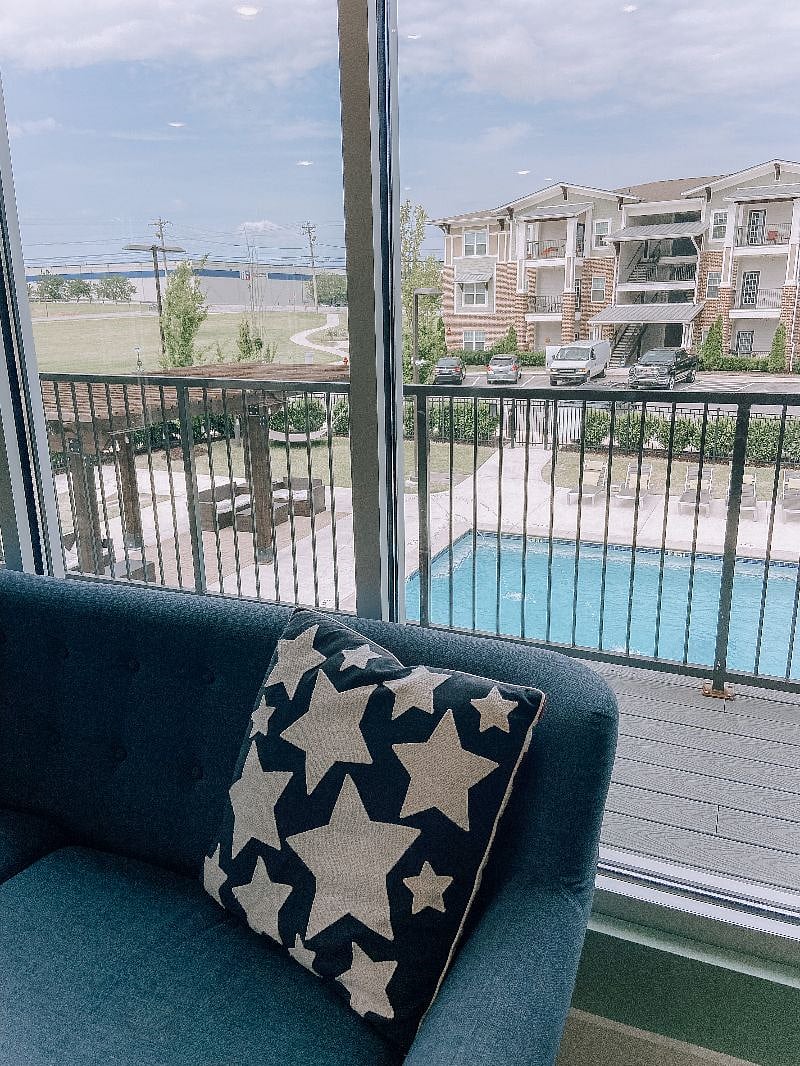 Furnished Finder property 575105_1 photo 4