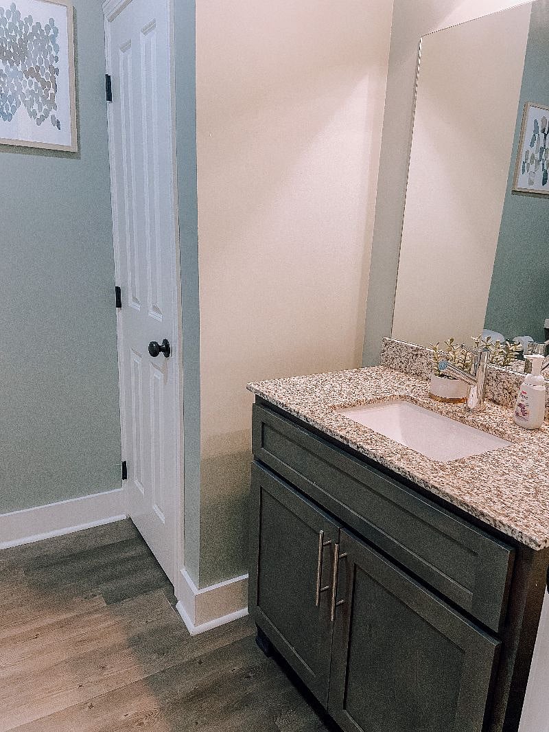 Furnished Finder property 575105_1 photo 16