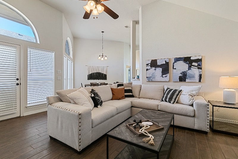 Furnished Finder property 575109_1 photo 1
