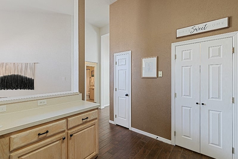 Furnished Finder property 575109_1 photo 9