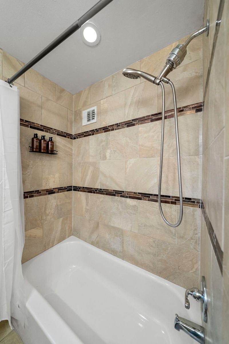 Furnished Finder property 575111_1 photo 9