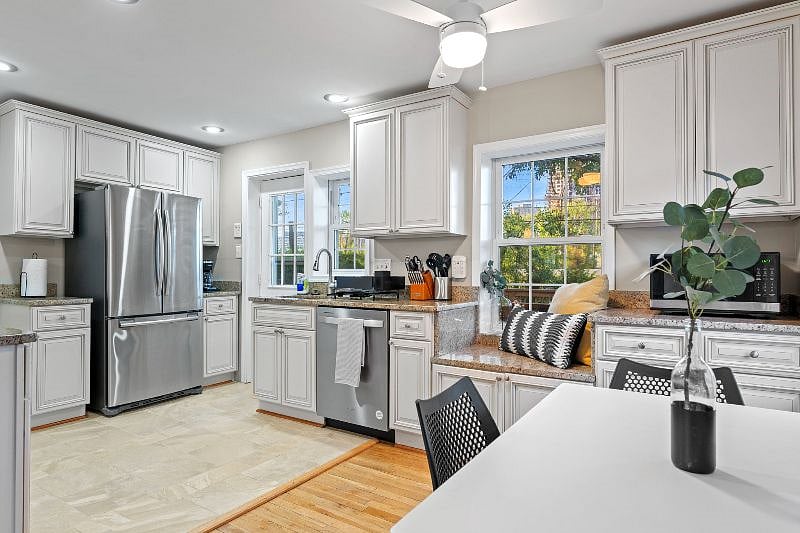 Furnished Finder property 575111_1 photo 5
