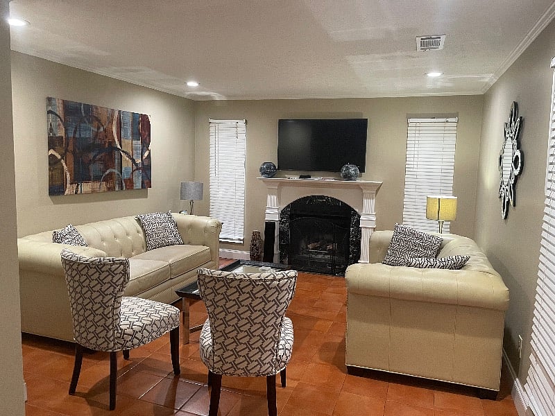 Furnished Finder property 575135_1 photo 1
