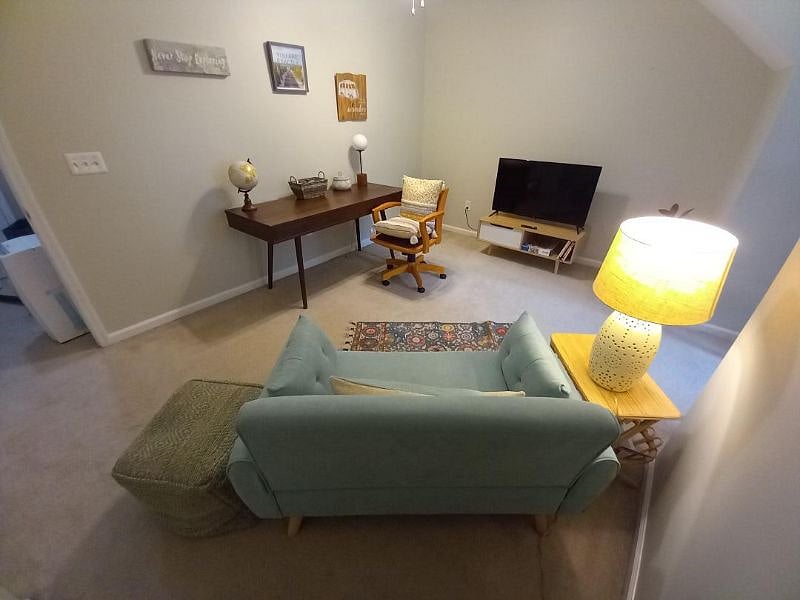 Living room/office