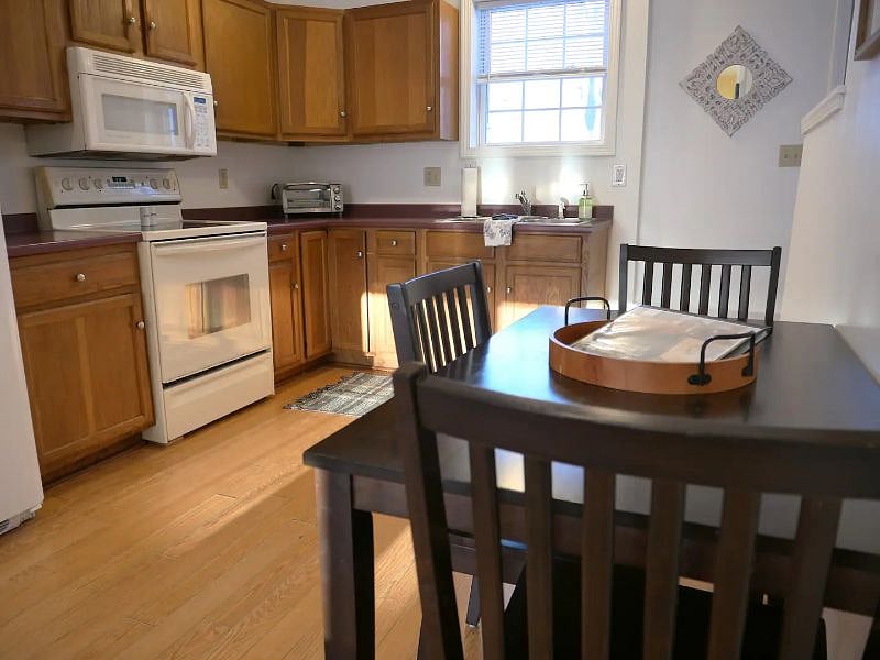 Furnished Finder property 575186_1 photo 9