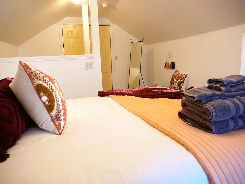 Furnished Finder property 575186_1 photo 8