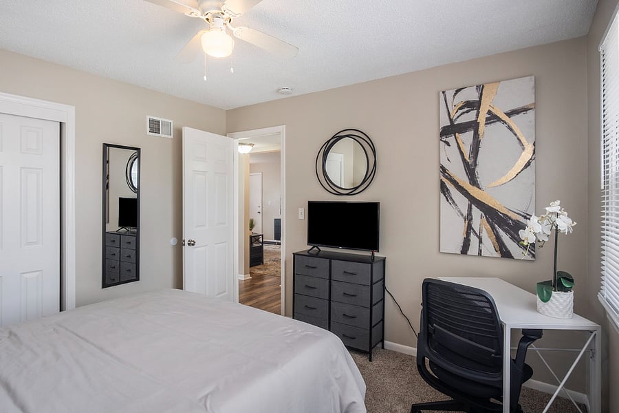Furnished Finder property 575187_5 photo 12