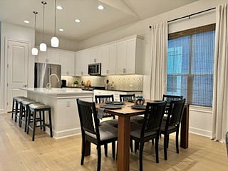 Furnished Finder property 575203_1 photo 12