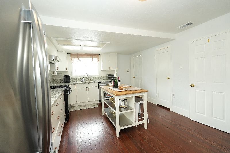 Furnished Finder property 575228_1 photo 3