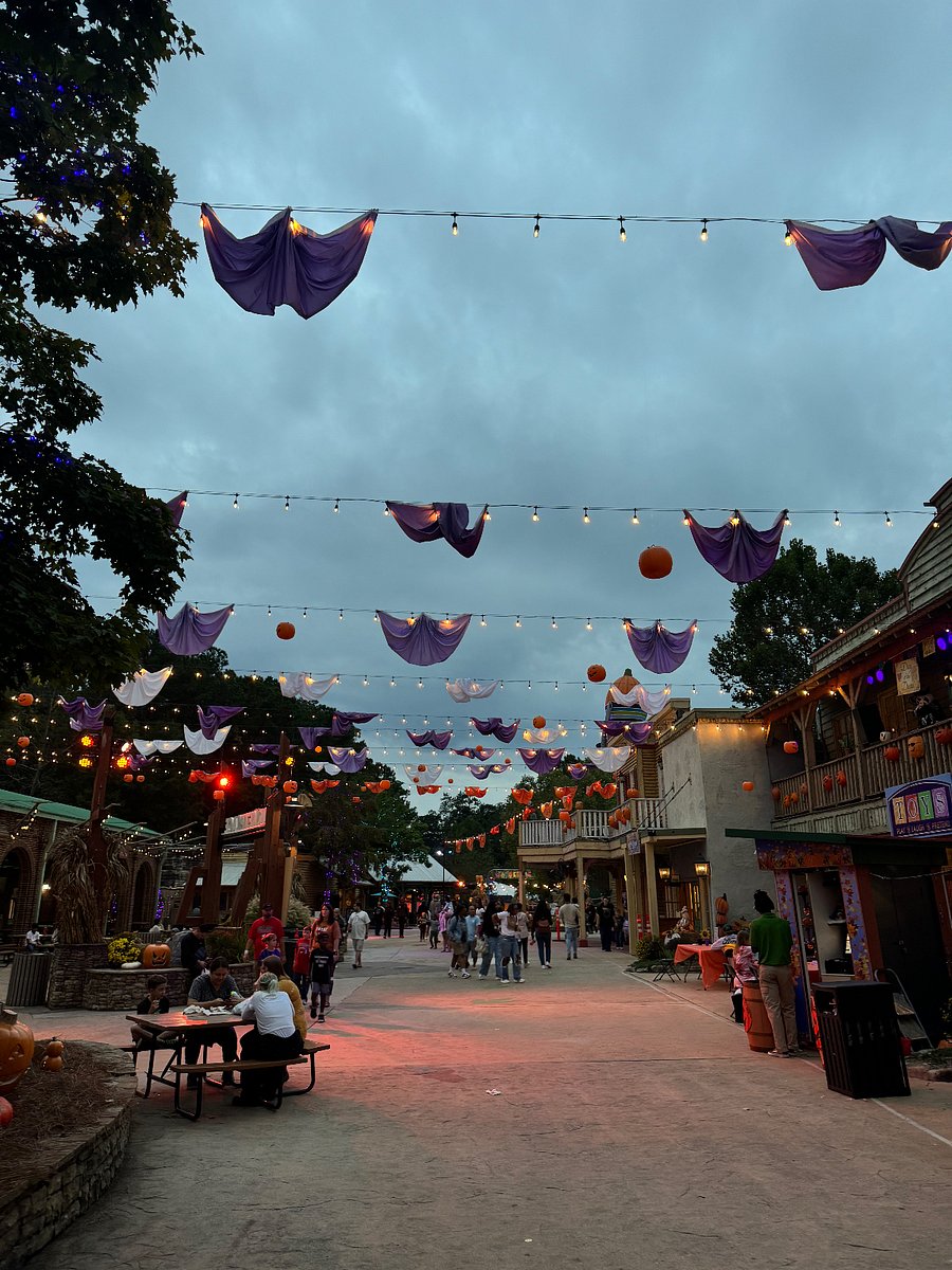 Stone Mountain Park Main Street
