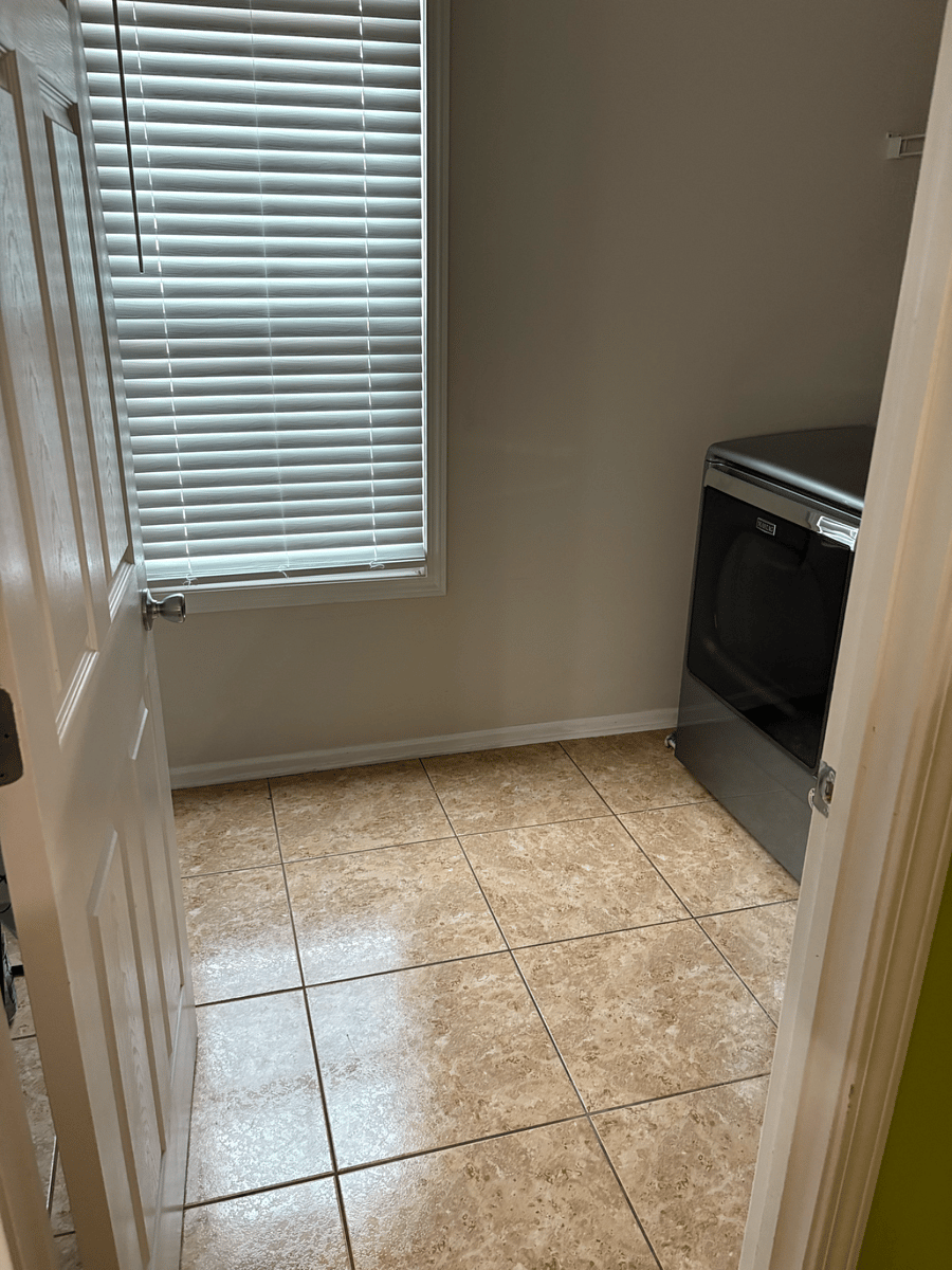 Furnished Finder property 575266_1 photo 13