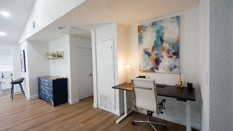 Furnished Finder property 575312_1 photo 7