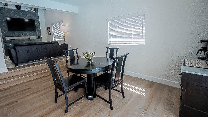 Furnished Finder property 575312_1 photo 32