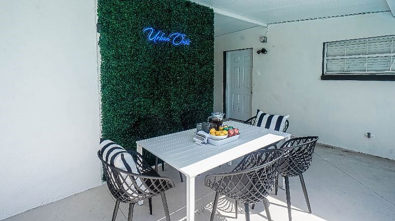 Furnished Finder property 575312_1 photo 47