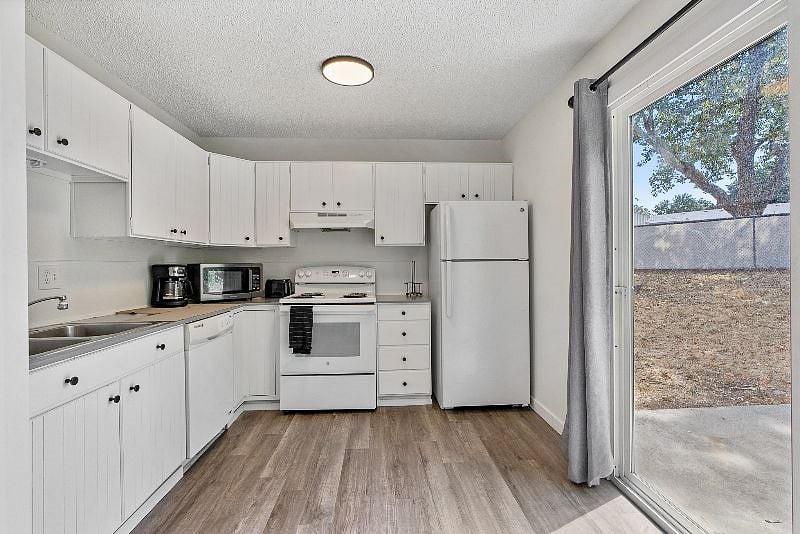 Furnished Finder property 575328_1 photo 10