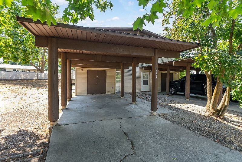 Furnished Finder property 575328_1 photo 24