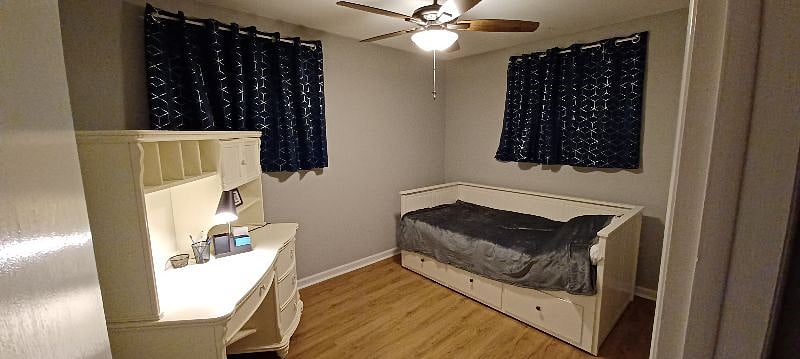 desk for work space, single bed has trundle that pulls out to make full size
